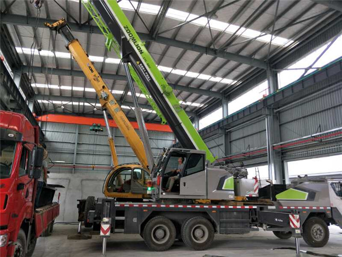 丰宁高空车出租需要注意哪些安全事项？